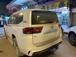 تۆیۆتا لاند کروزەر